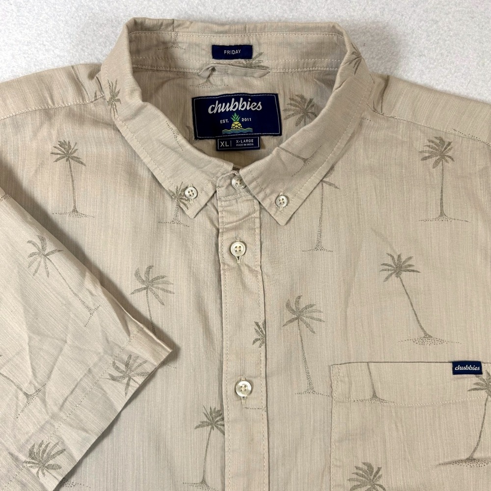 Chubbies Shirt Mens XL Tan Friday Palm Tree Print‎ Button Up Short Sleeve NWOT